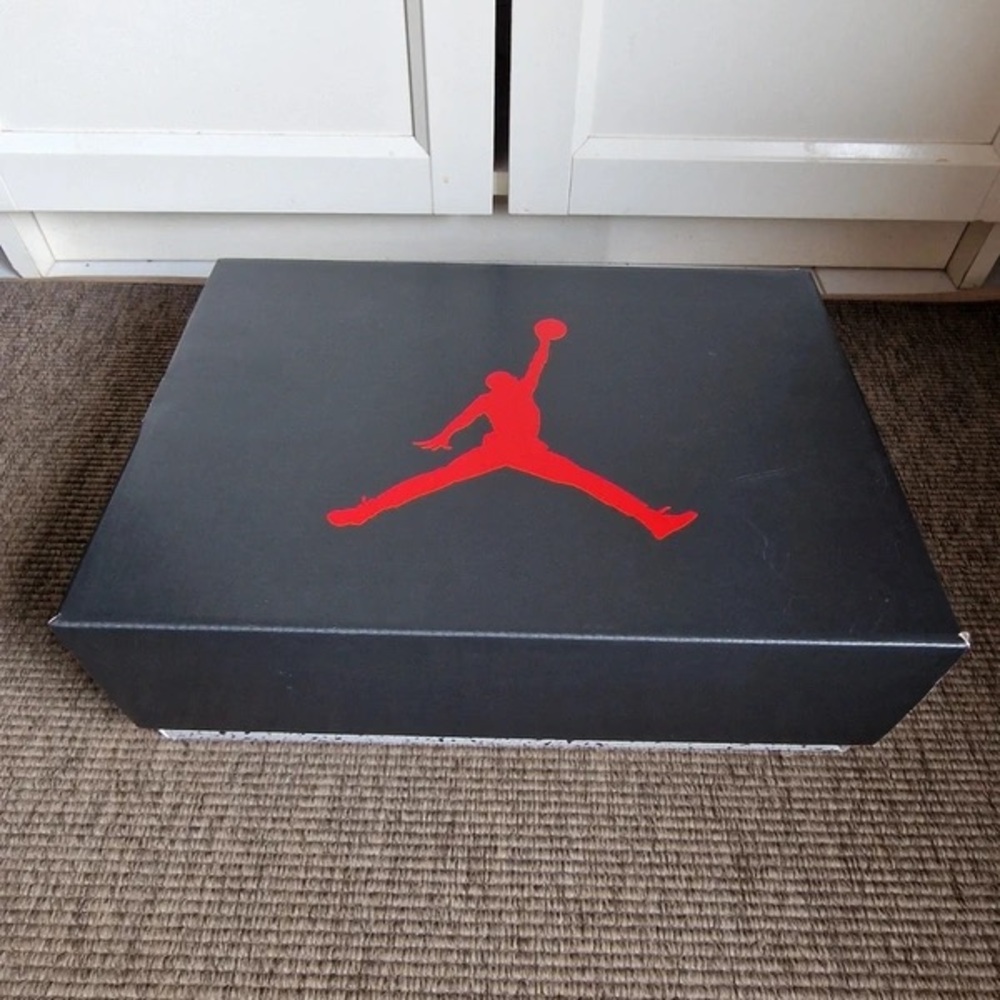 Air Jordan 5 Retro OG Black Metallic Reimagined - Picture 5 of 5